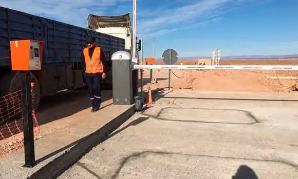 Tarjeta de proximidad con barrera - Instalado en obras y servicios